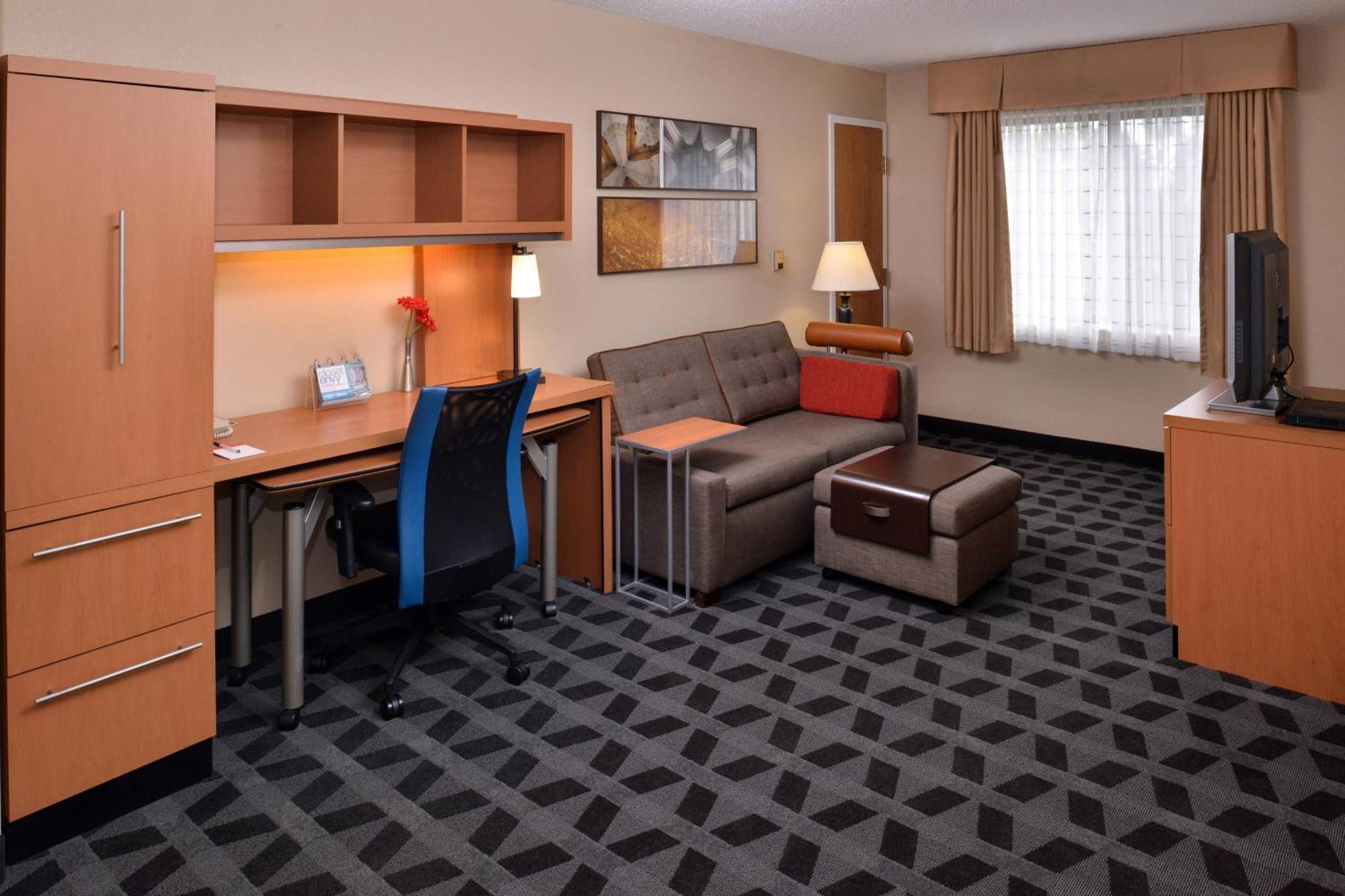 Towneplace Suites Detroit Уорън Екстериор снимка