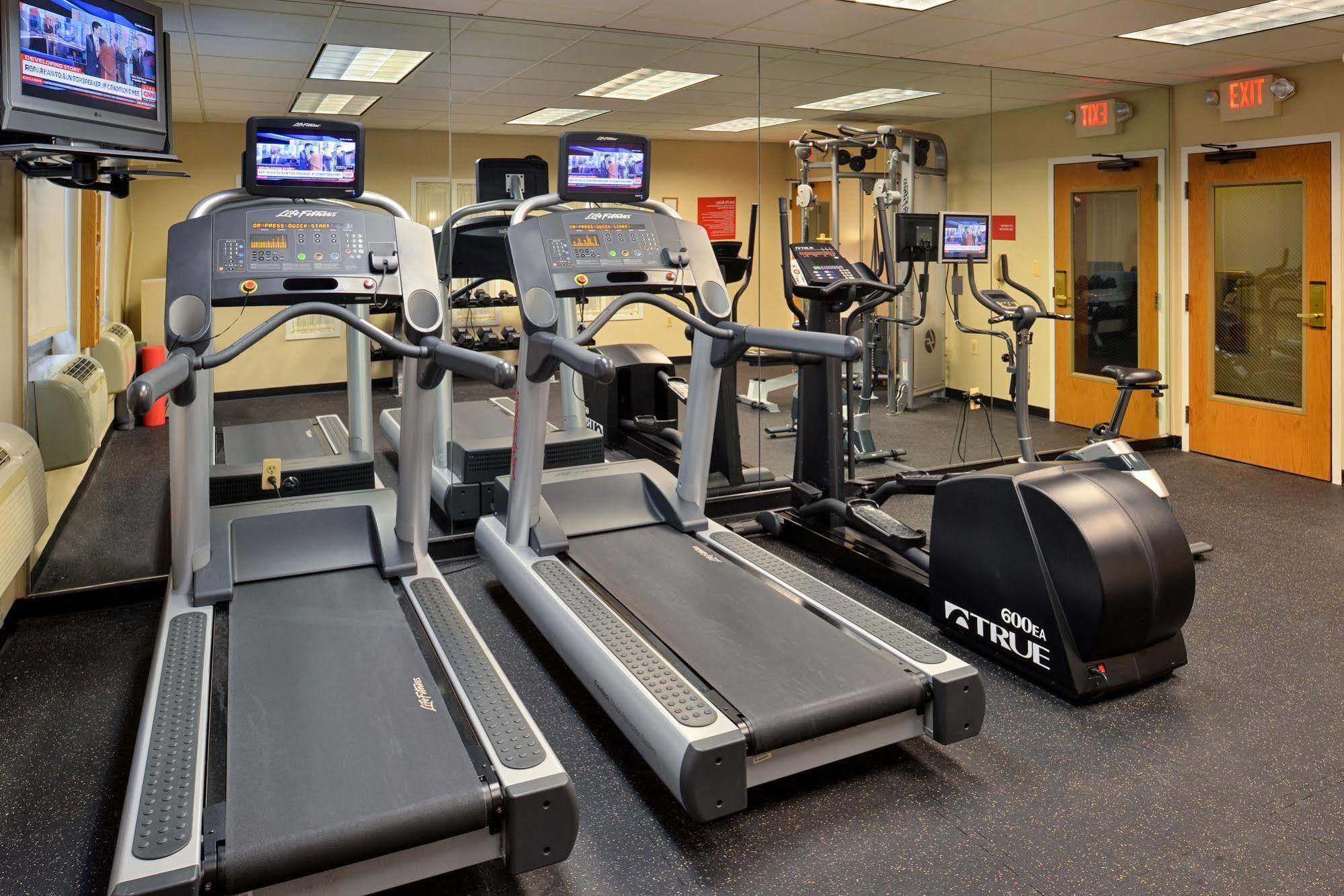 Towneplace Suites Detroit Уорън Екстериор снимка
